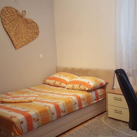 Apartment Zeniça Dış mekan fotoğraf
