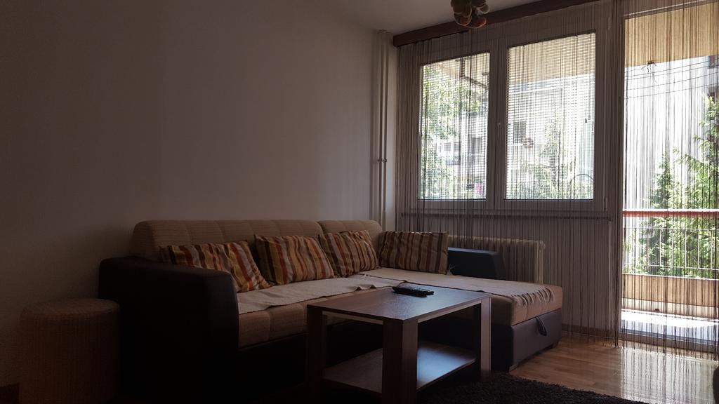 Apartment Zeniça Dış mekan fotoğraf