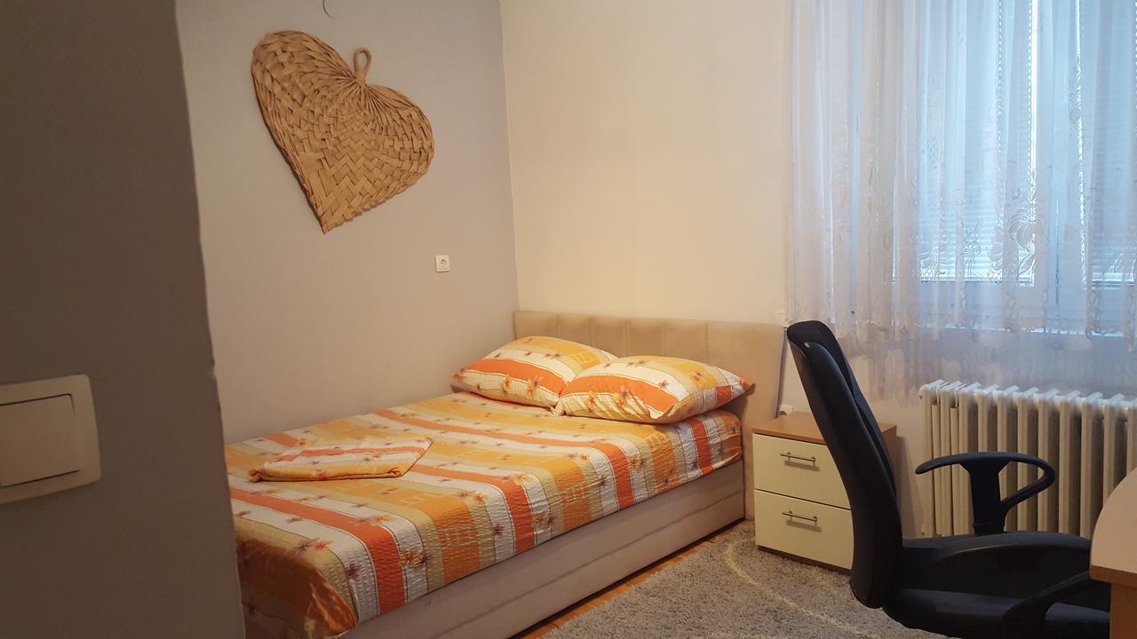 Apartment Zeniça Dış mekan fotoğraf