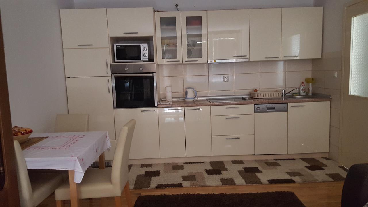 Apartment Zeniça Dış mekan fotoğraf